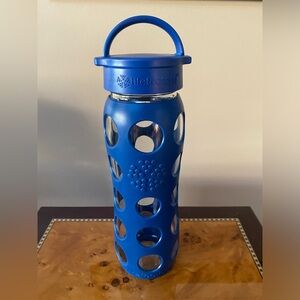 Lifefactory Classic Cap, 20 Ounce Glass Water Bottle